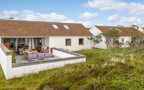 Eljene - 700M from the Sea: Herbe, Domicile, Toit, Maison, Architecture, Chalet, Lot Terre, Zone Rurale, Biens, Ferme
