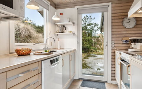 Selenia - 1Km from the Sea: Appareil De Cuisine, Principaux Appliance, Cuisine, Comptoir, Bois, Sol, Électroménager, Design Intérieur, Meubles, Sol