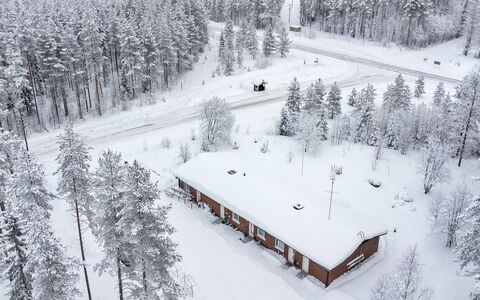 Ylä-Luosta: Arbre, Banque, Maison, Chalet, Lac, Étang, Forêt, Cabane En Rondins