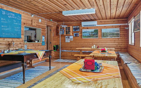 Ylä-Luosta: Arbre, Banque, Maison, Chalet, Lac, Étang, Forêt, Cabane En Rondins
