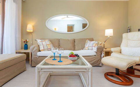 Luxus: Meubles, Design Intérieur, Canapé, Sol, Bois, Pièce, Sol, Salon, Table, Éclairage