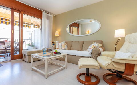 Luxus: Meubles, Design Intérieur, Sol, Canapé, Sol, Bois, Plafond, Salon, Pièce, Éclairage
