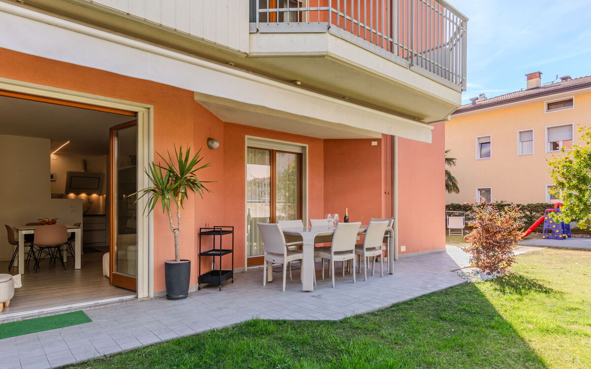 Garden Apartment