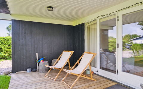 Volmer - 700M from the Sea: Plafond, Sol, Design Intérieur, Sol, Composite, Meubles, Recours, Hôtel, Conception, Daylighting