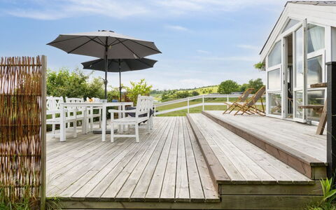 Katharine - 175M from the Sea: Bois, Domicile, Porche, Plate-Forme, Dur, Toit, Tache De Bois, Parquet, Eco Hôtel