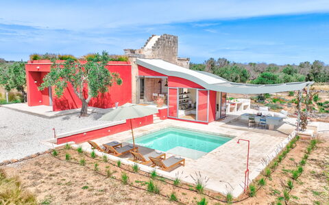 Lamia del Grano: Ciel, Nuage, Plante, Bâtiment, Piscine, Lot Terre, Zone Résidentielle, Toit, Loisir, Immobilier