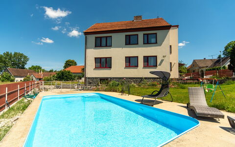 Filip: Piscine, Recours, Loisir, Mobilier De Jardin, Eco Hôtel, Ferme, Biens, Villa, Arrière-Cour, Cour