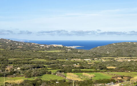 Marisa: L'Eau, Ciel, Propriété, Bâtiment, Plante, Bleu, Bleu Azur, Piscine, La Nature, Arbre