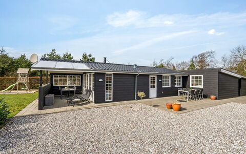 Ludvika - 300M to the Fjord: Bois, Toit, Architecture, Domicile, Maison, Chalet, Siding, Dur, Pente, Biens