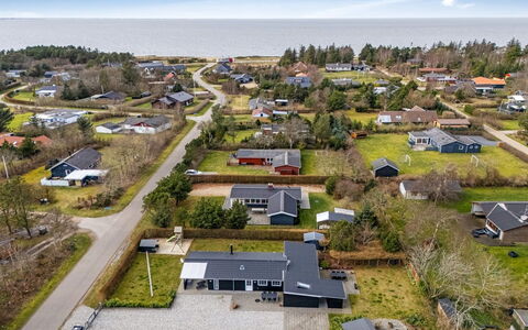 Ludvika - 300M to the Fjord: Bois, Toit, Architecture, Domicile, Maison, Chalet, Siding, Dur, Pente, Biens
