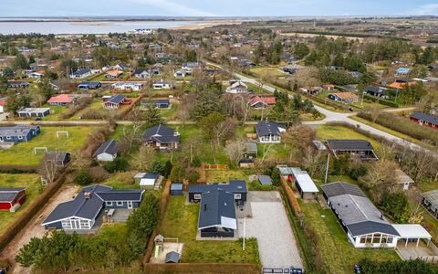 Ludvika - 300M to the Fjord: Bois, Toit, Architecture, Domicile, Maison, Chalet, Siding, Dur, Pente, Biens