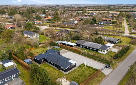Ludvika - 300M to the Fjord: Bois, Toit, Architecture, Domicile, Maison, Chalet, Siding, Dur, Pente, Biens