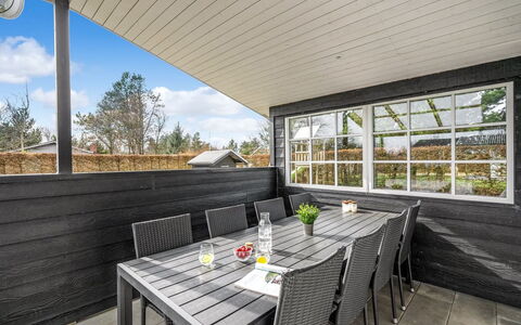 Ludvika - 300M to the Fjord: Bois, Toit, Architecture, Domicile, Maison, Chalet, Siding, Dur, Pente, Biens