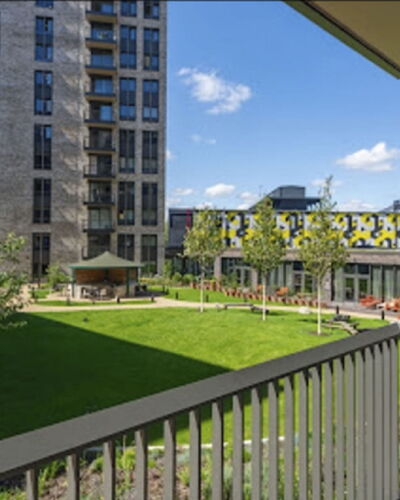 London West End 305