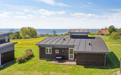 Halvor - 275M from the Sea