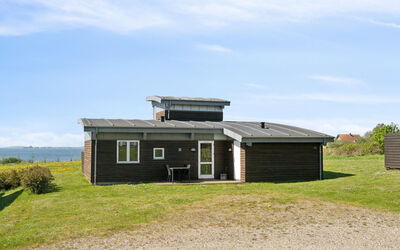 Halvor - 275M from the Sea