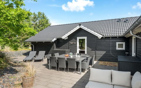 Jeldrik - 1.5Km from the Sea: Maison, Toit, Domicile, Chalet, Cabanon, Batiments Jardin, Siding, Cour, Cabane En Rondins, Cabane