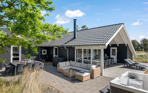 Jeldrik - 1.5Km from the Sea: Maison, Toit, Domicile, Chalet, Cabanon, Batiments Jardin, Siding, Cour, Cabane En Rondins, Cabane