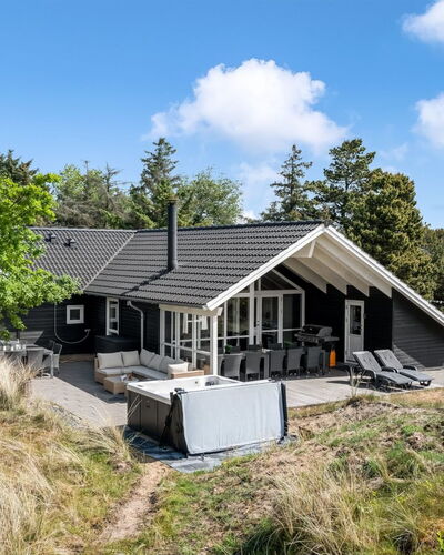 Jeldrik - 1.5Km from the Sea