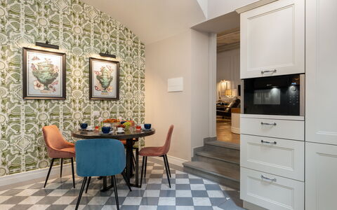 Pazzi Penthouse Luxury Apartment in Florence by Pa: Meubles, Propriété, Cadre, Cabinetry, Chaise, Table, Bois, Design Intérieur, Sol, Sol