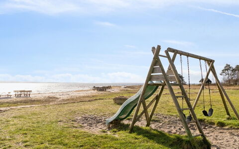 Gyrid - 150M from the Sea: Bois, Domicile, Porche, Plate-Forme, Dur, Toit, Tache De Bois, Parquet, Eco Hôtel