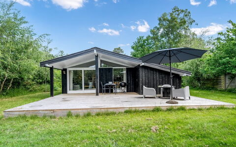 Krum - 250M from the Sea: Bois, Toit, Architecture, Domicile, Maison, Chalet, Siding, Dur, Pente, Biens