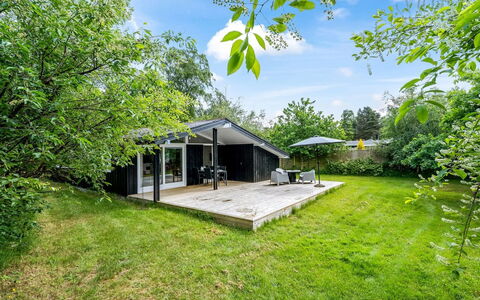 Krum - 250M from the Sea: Bois, Toit, Architecture, Domicile, Maison, Chalet, Siding, Dur, Pente, Biens