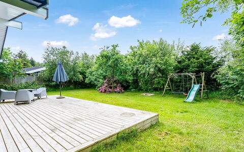 Krum - 250M from the Sea: Bois, Toit, Architecture, Domicile, Maison, Chalet, Siding, Dur, Pente, Biens
