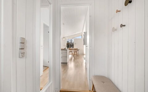 Krum - 250M from the Sea: Bois, Toit, Architecture, Domicile, Maison, Chalet, Siding, Dur, Pente, Biens