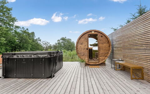 Griselda - 400M from the Sea: Bois, Domicile, Porche, Plate-Forme, Dur, Toit, Tache De Bois, Parquet, Eco Hôtel