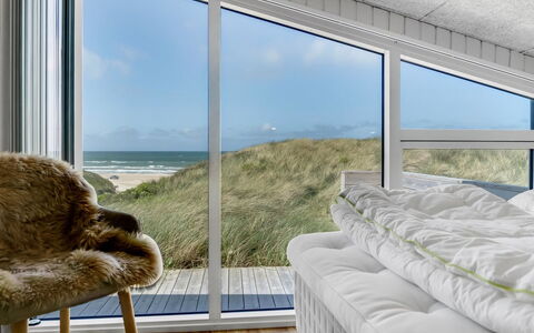 Fatlinda - 50M from the Sea: Plafond, Sol, Design Intérieur, Sol, Composite, Meubles, Recours, Hôtel, Conception, Daylighting