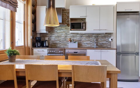 Nilikuru G18: Bois, Neige, L'Hiver, Chalet, Gelé, Domicile, Cabane En Rondins, Mélèze, Siding