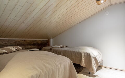 Nilikuru G18: Bois, Neige, L'Hiver, Chalet, Gelé, Domicile, Cabane En Rondins, Mélèze, Siding