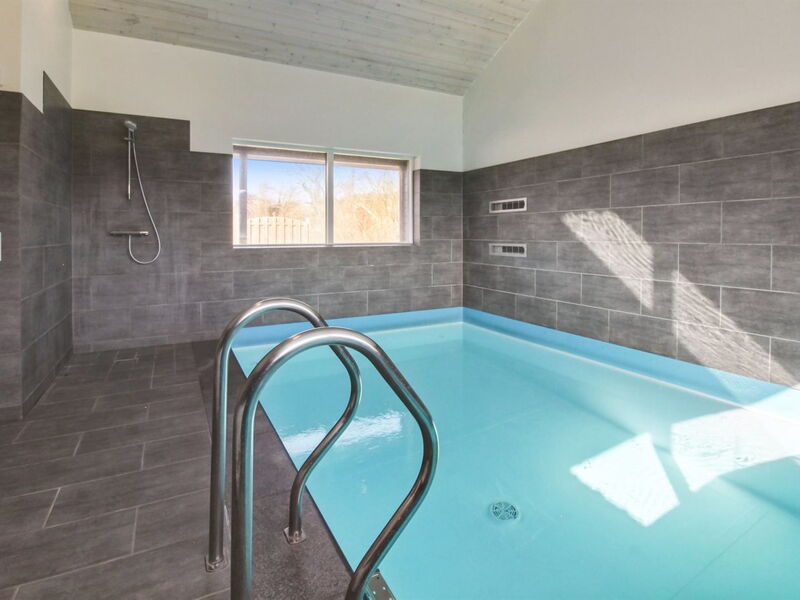 eilen - 3.3km From The Sea