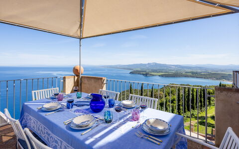Sunset Sea View, Baratti, Populonia, Wifi, Ac: Meubles, Table, Chaise, Nappe De Table, Mobilier De Jardin, Table Cuisine Et Salle A Manger, Ombre, Balcon, Recours, Tableau De Plein Air