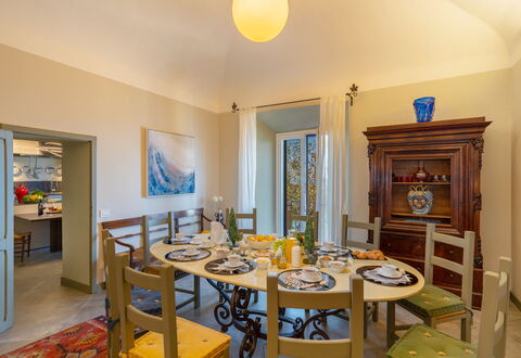 Sunset Sea View, Baratti, Populonia, Wifi, Ac: Table, Meubles, Cadre, Fenêtre, Design Intérieur, Bois, Jaune, Bâtiment, Chaise, Immobilier