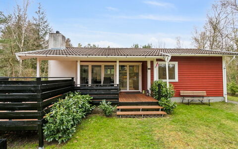Betti - 700M from the Sea: Bois, Toit, Architecture, Domicile, Maison, Chalet, Siding, Dur, Pente, Biens