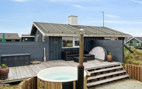 Dolores - 200M from the Sea: Chalet, Cabanon, Cabane, Ferme, Prairie, Cabane, Grange, Cabane En Rondins, Batiments Jardin
