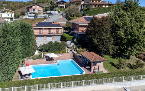 La Casa del Nonno: Piscine, Zone Résidentielle, Recours, Balcon, Biens, Villa, Eco Hôtel, Hacienda, Ville Resort, Hôtel