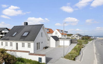 Edin - 100M from the Sea