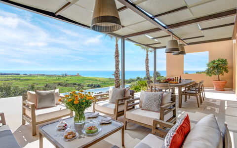 Villa Corallo - Sea Front | By Rocco Forte Villas: Table, Plante, Ciel, Meubles, Propriété, Pot De Fleur, Chaise, Bleu Azur, Plante D'Appartement, Ombre
