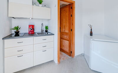 Solimilo 2038.2: Cabinetry, Sol, Bois, Tiroir, Meubles, Comptoir, Design Intérieur, Sol, Cuisine, Placard