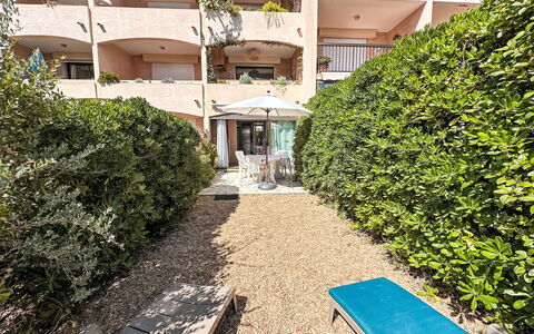 Le Plein Soleil: Arbuste, Cour, Ombre, Aménagement Paysager, Haie, Balcon, Hacienda