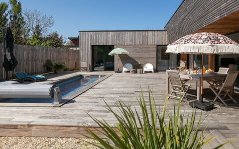 La Villa Agapanthes: Bois, Plate-Forme, Composite, Dur, Mobilier De Jardin, Parquet, Planche, Jardin, Patio, Tache De Bois