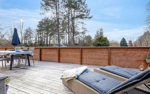 Preben - 50M from the Sea: Bois, Toit, Architecture, Domicile, Maison, Chalet, Siding, Dur, Pente, Biens