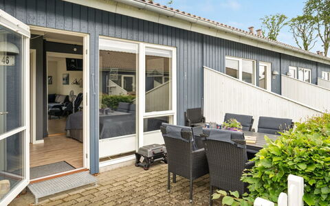 Ala - 80M from the Sea: Meubles, Design Intérieur, Sol, Sol, Plafond, Pièce, Chaise, Table, Appartement, Table Cuisine Et Salle A Manger