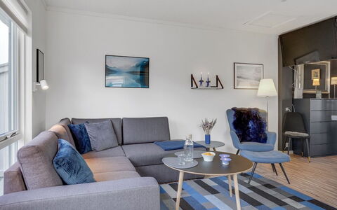 Ala - 80M from the Sea: Meubles, Design Intérieur, Sol, Sol, Plafond, Pièce, Chaise, Table, Appartement, Table Cuisine Et Salle A Manger