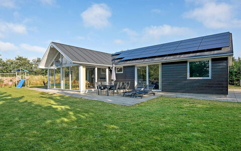 Talida - 12Km from the Sea: Toit, Maison, Lot Terre, Domicile, Chalet, Biens, Batiments Jardin, Ombre, Cabane En Rondins, Aménagement Paysager
