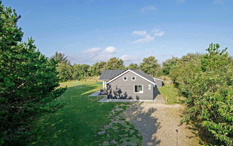 Talida - 12Km from the Sea: Toit, Maison, Lot Terre, Domicile, Chalet, Biens, Batiments Jardin, Ombre, Cabane En Rondins, Aménagement Paysager