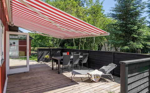 Soile - 12Km from the Sea: Maison, Domicile, Toit, Zone Résidentielle, Chalet, Biens, Ferme, Pelouse, Aménagement Paysager, Siding